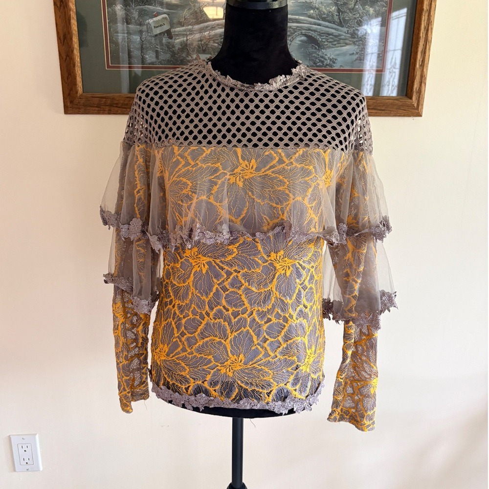 JJ'S Fairyland Grey Yellow Floral Lace Mesh Ruffle Top JJT0416 Small NEW